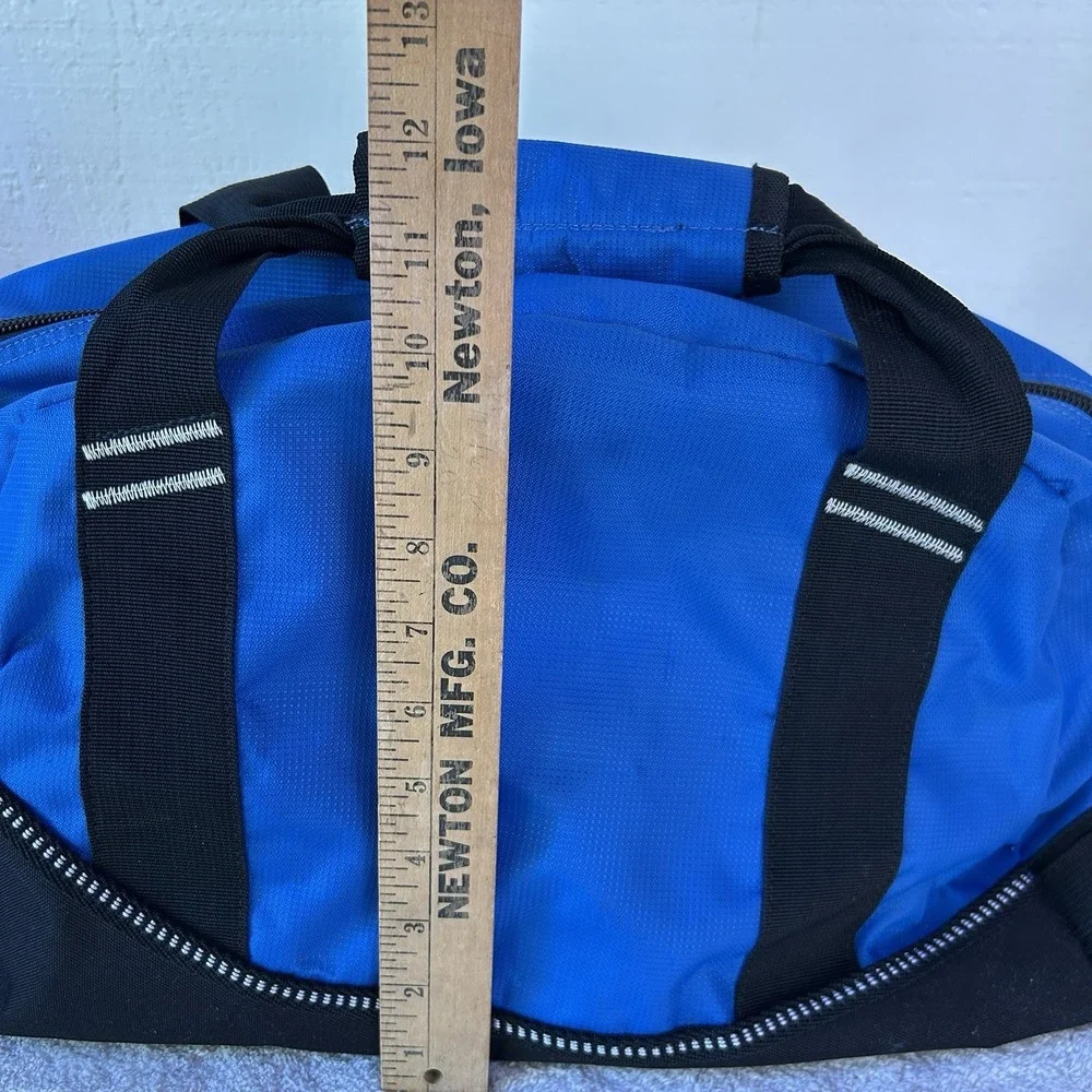 OGIO Half Dome Blue Duffel Bag Gym Sports Travel Carry Wells Fargo Ski Cup EUC
